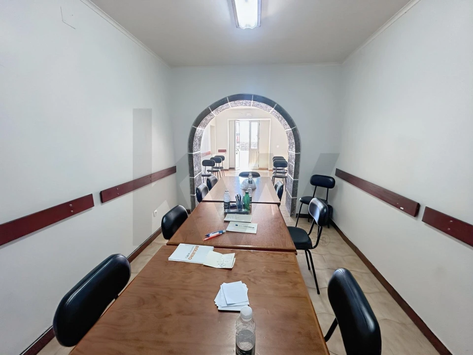 Moradia T3 para Venda em Vila do Porto Foto 8