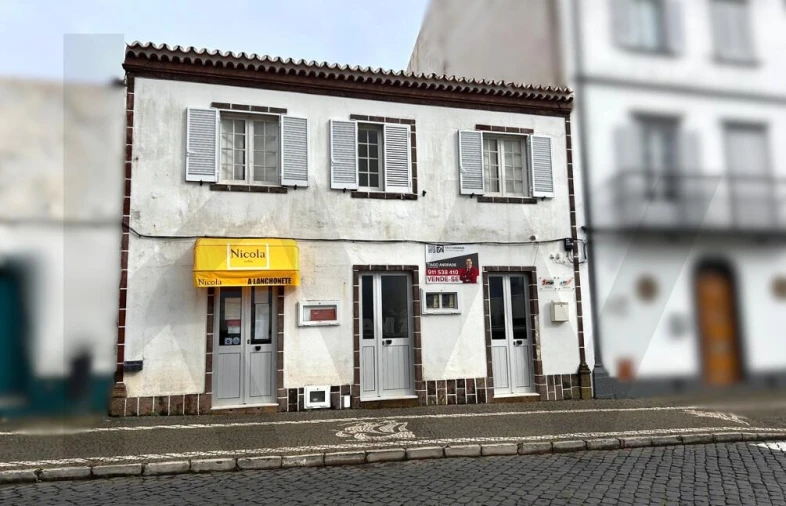 Moradia T3 para Venda em Vila do Porto Foto 1