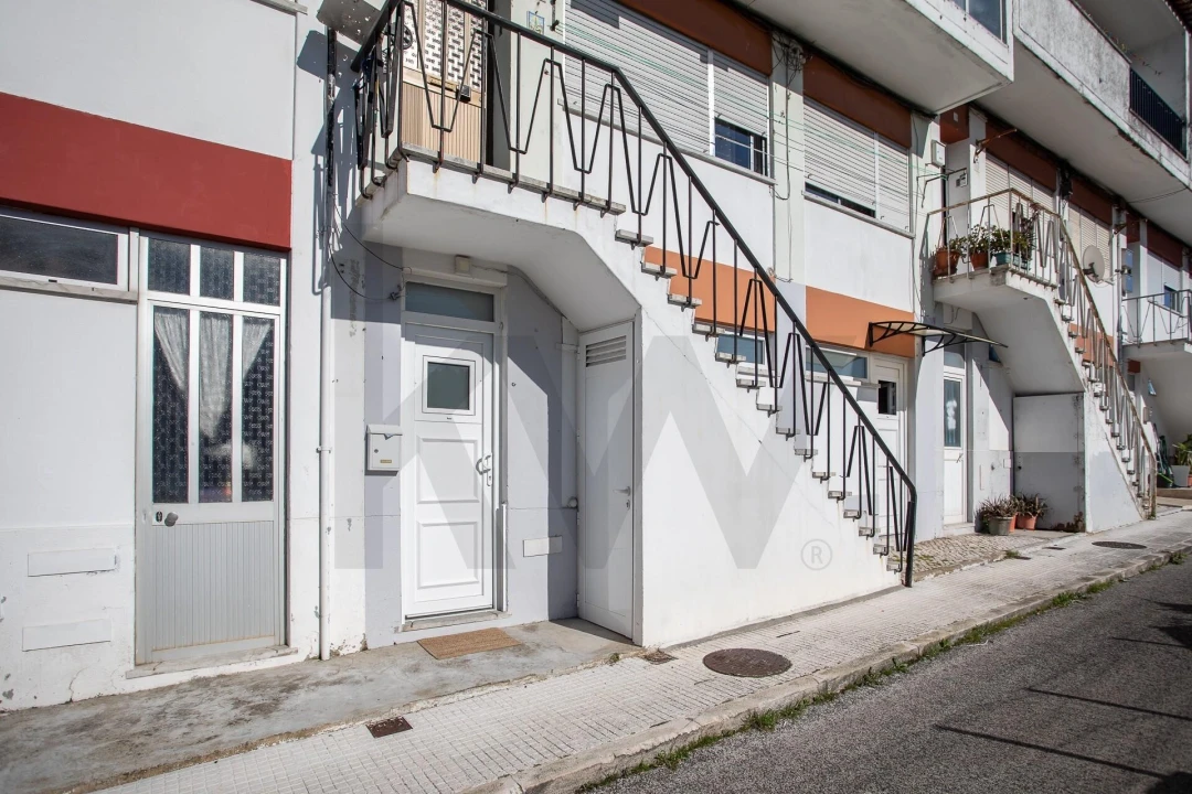 Apartamento T1 para Venda em Barcarena Foto 24