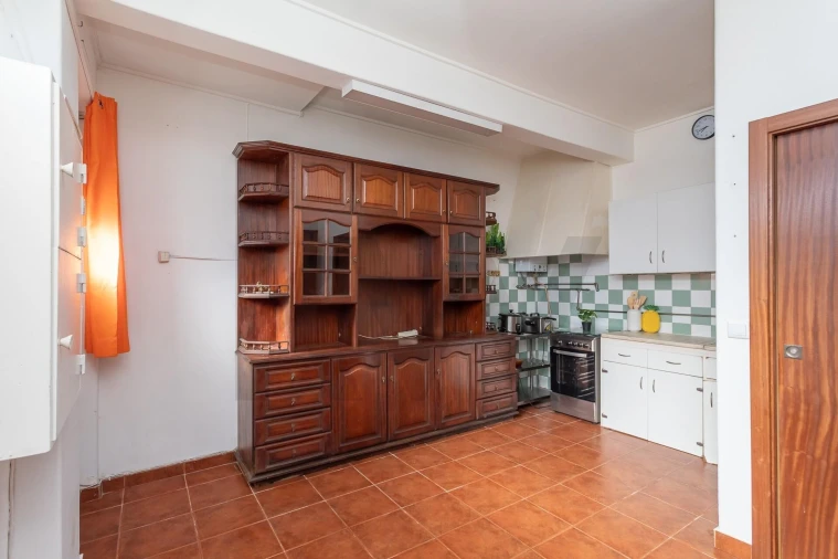 Apartamento T1 para Venda em Barcarena Foto 3