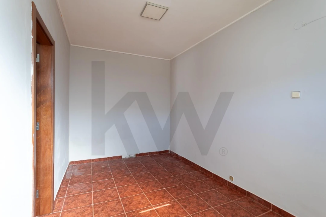 Apartamento T1 para Venda em Barcarena Foto 12