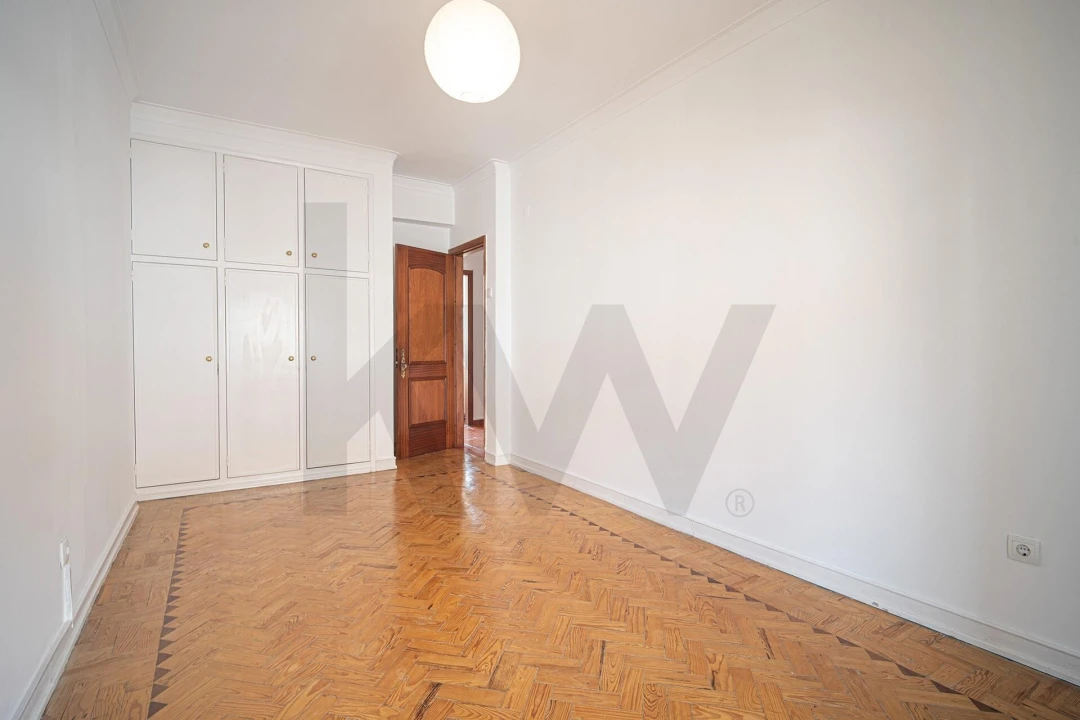 Apartamento T3 para Arrendamento em Costa da Caparica Foto 27