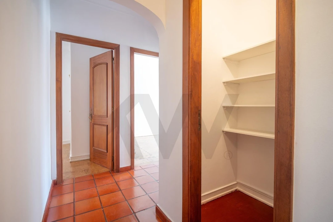 Apartamento T3 para Arrendamento em Costa da Caparica Foto 7