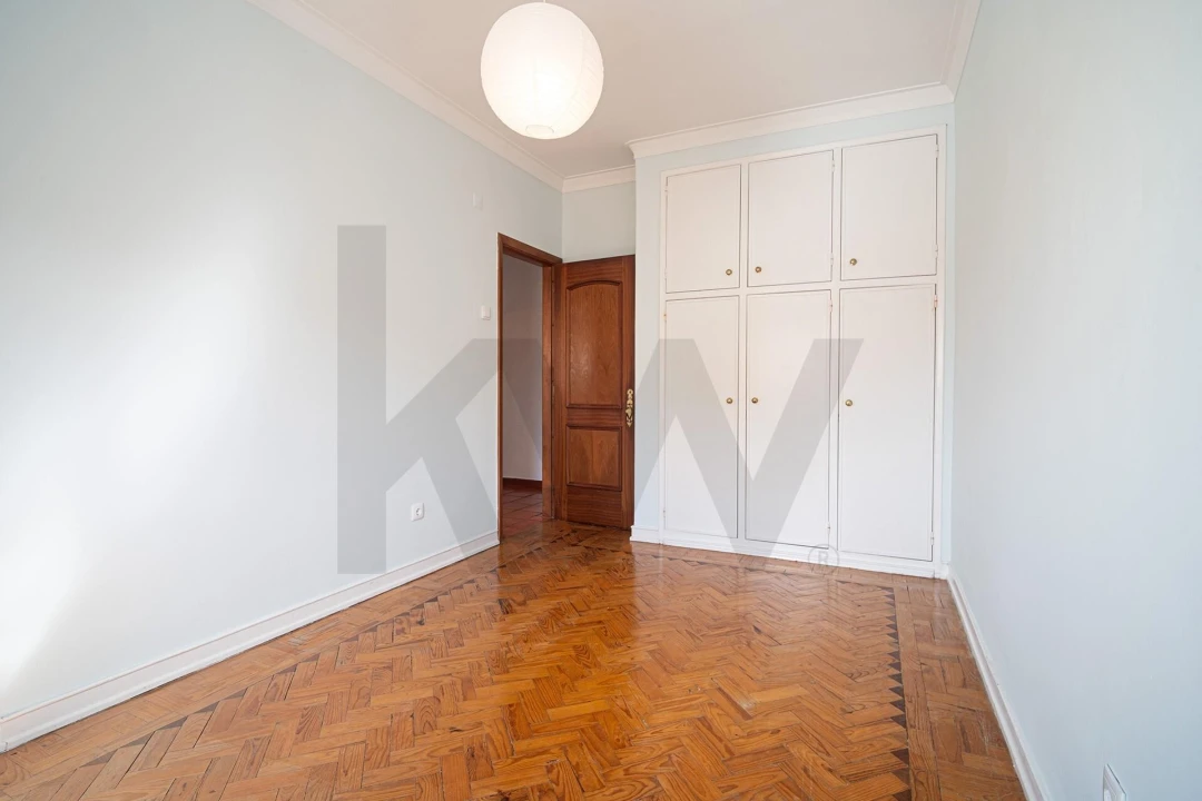 Apartamento T3 para Arrendamento em Costa da Caparica Foto 26