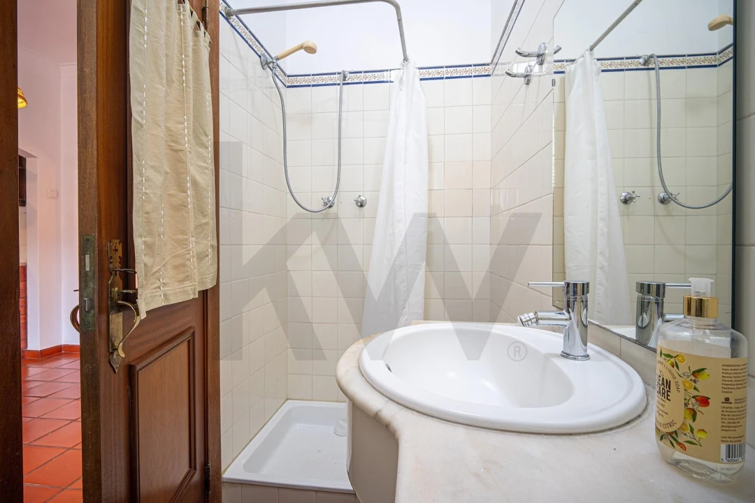 Apartamento T3 para Arrendamento em Costa da Caparica Foto 3