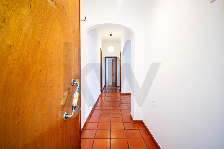 Apartamento T3 para Arrendamento em Costa da Caparica Foto 20