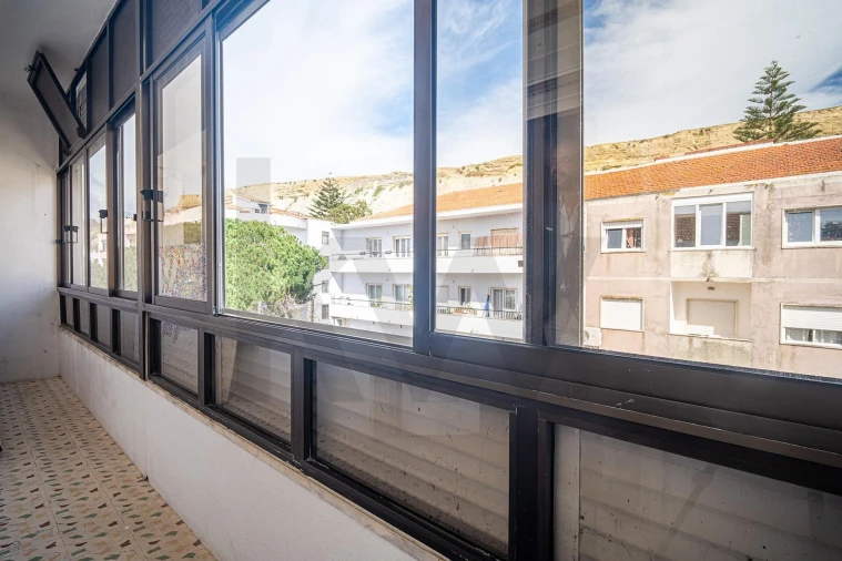 Apartamento T3 para Arrendamento em Costa da Caparica Foto 28