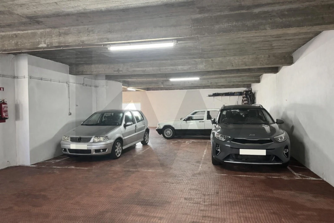 Apartamento T3 para Venda em Santa Iria de Azoia, São João da Talha e Bobadela Foto 17