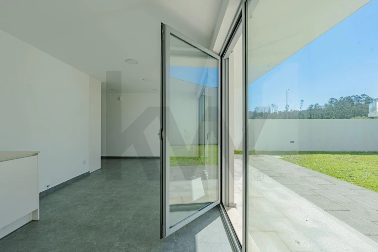 Moradia T3 para Venda em Santa Maria da Feira, Travanca, Sanfins e Espargo Foto 27