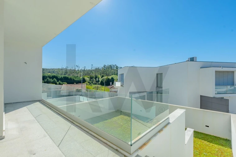 Moradia T3 para Venda em Santa Maria da Feira, Travanca, Sanfins e Espargo Foto 11