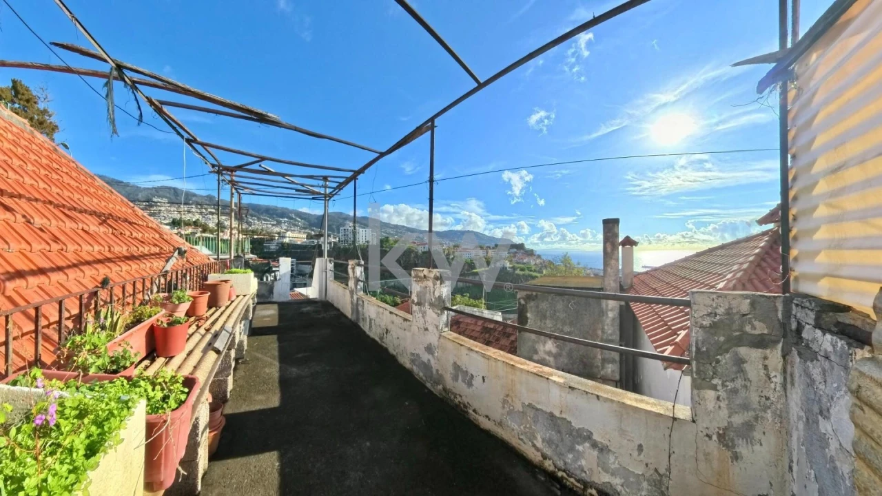 Moradia T2 para Venda em Funchal (São Pedro) Foto 4