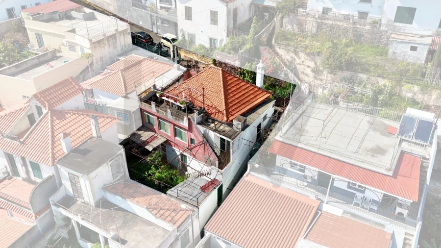 Moradia T2 para Venda em Funchal (São Pedro)