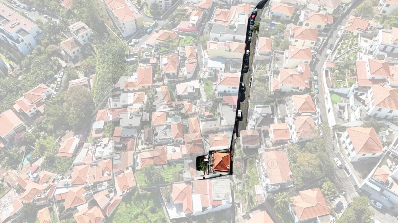 Moradia T2 para Venda em Funchal (São Pedro) Foto 11