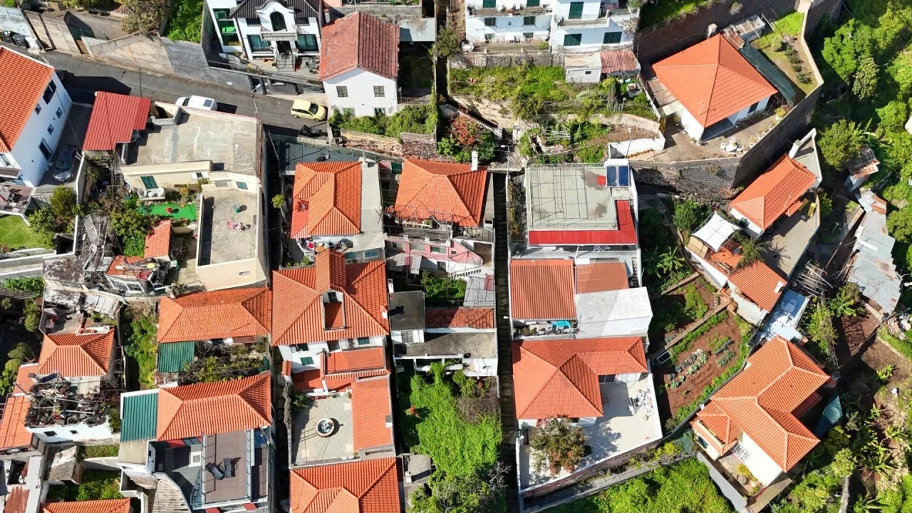 Moradia T2 para Venda em Funchal (São Pedro) Foto 9