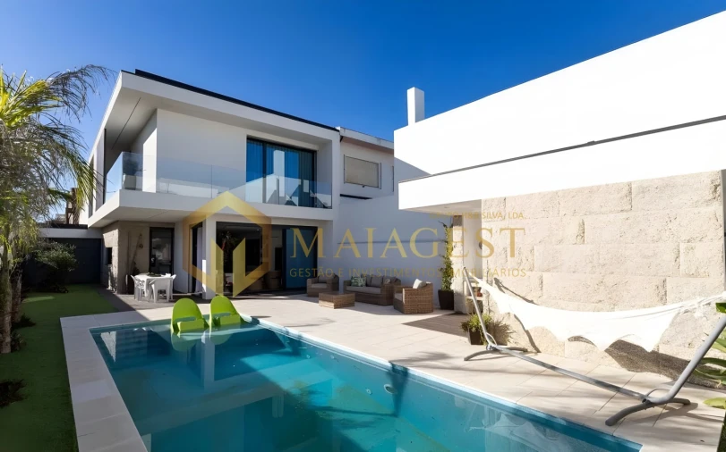 Moradia T3 para Venda em Perafita, Lavra e Santa Cruz do Bispo Foto 1