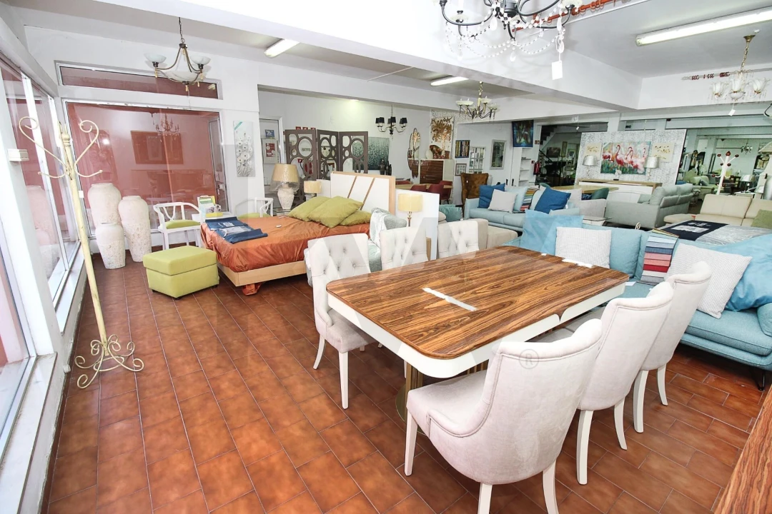 Loja para Arrendamento em Silves Foto 6