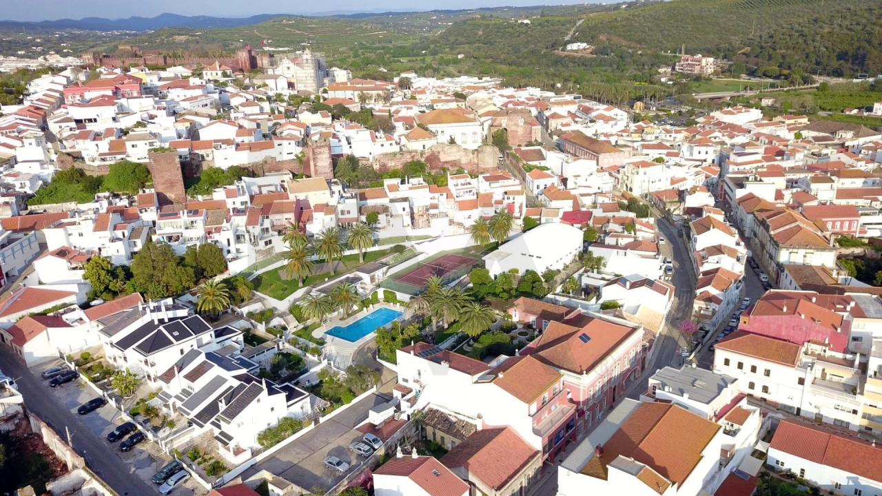 Loja para Arrendamento em Silves Foto 14