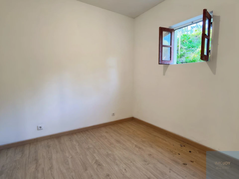 Moradia T3 para Venda em Marmelete Foto 16