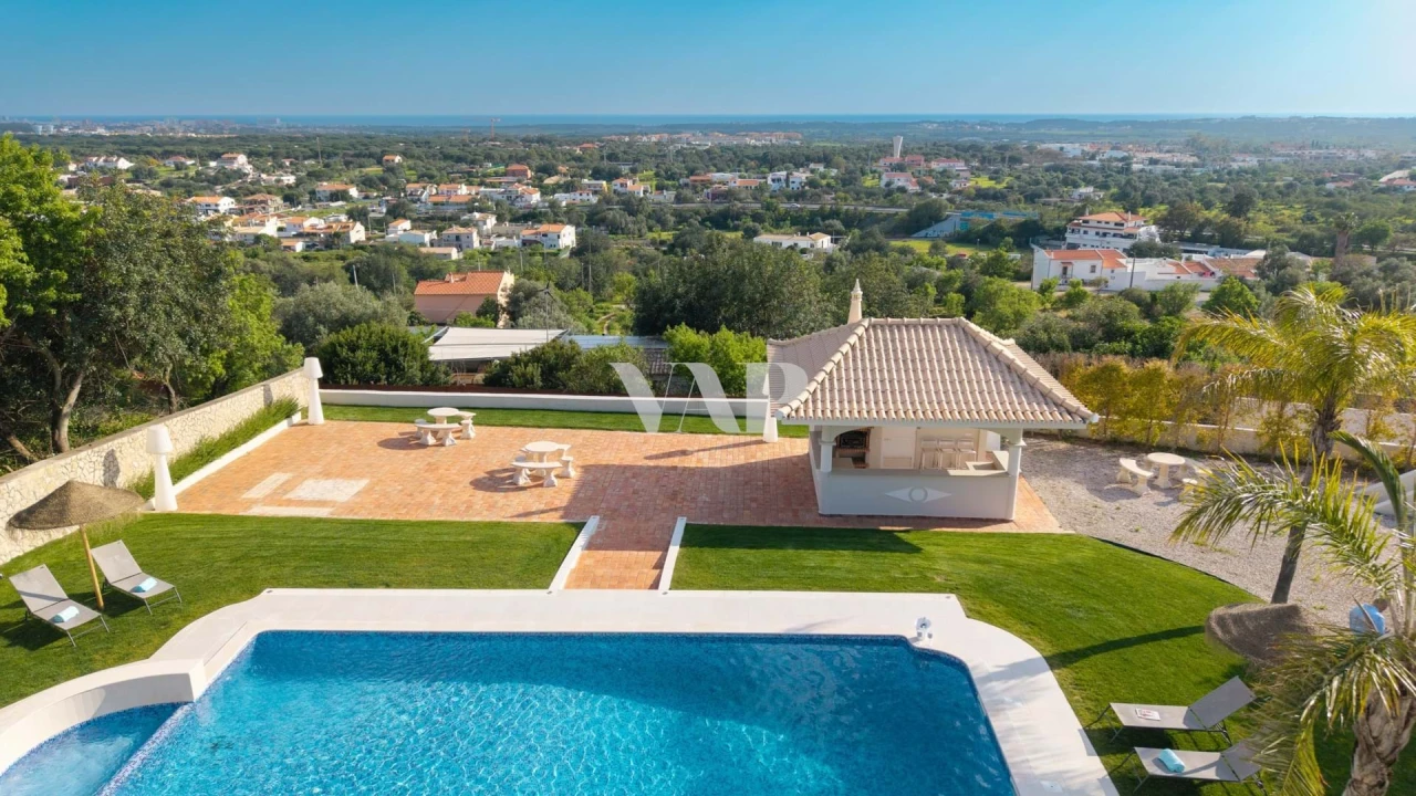 Moradia T5 para Venda em Boliqueime Foto 52