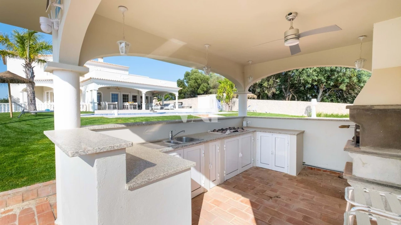 Moradia T5 para Venda em Boliqueime Foto 50