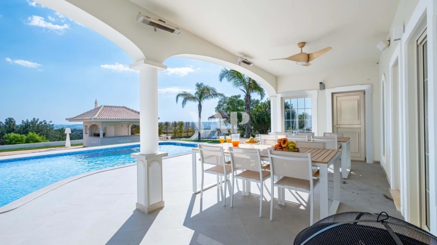 Moradia T5 para Venda em Boliqueime Foto 13