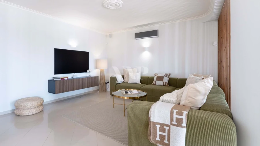 Moradia T5 para Venda em Boliqueime Foto 9