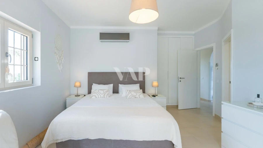 Moradia T5 para Venda em Boliqueime Foto 32