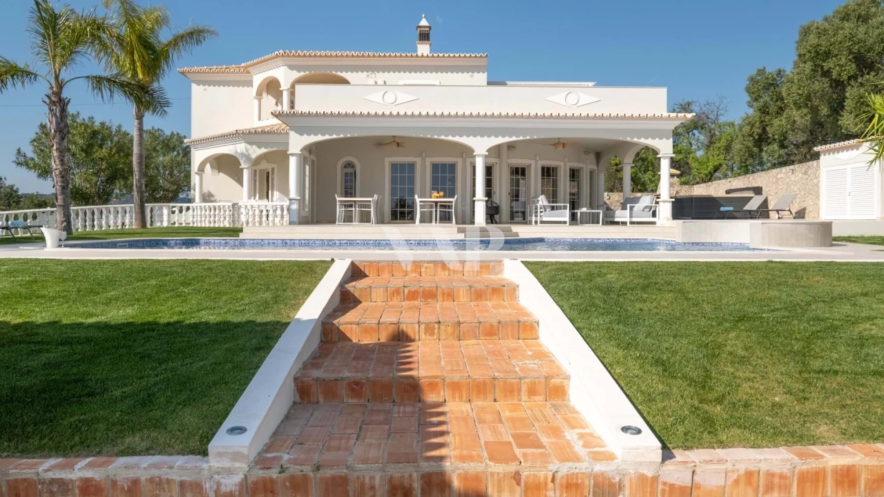 Moradia T5 para Venda em Boliqueime Foto 60