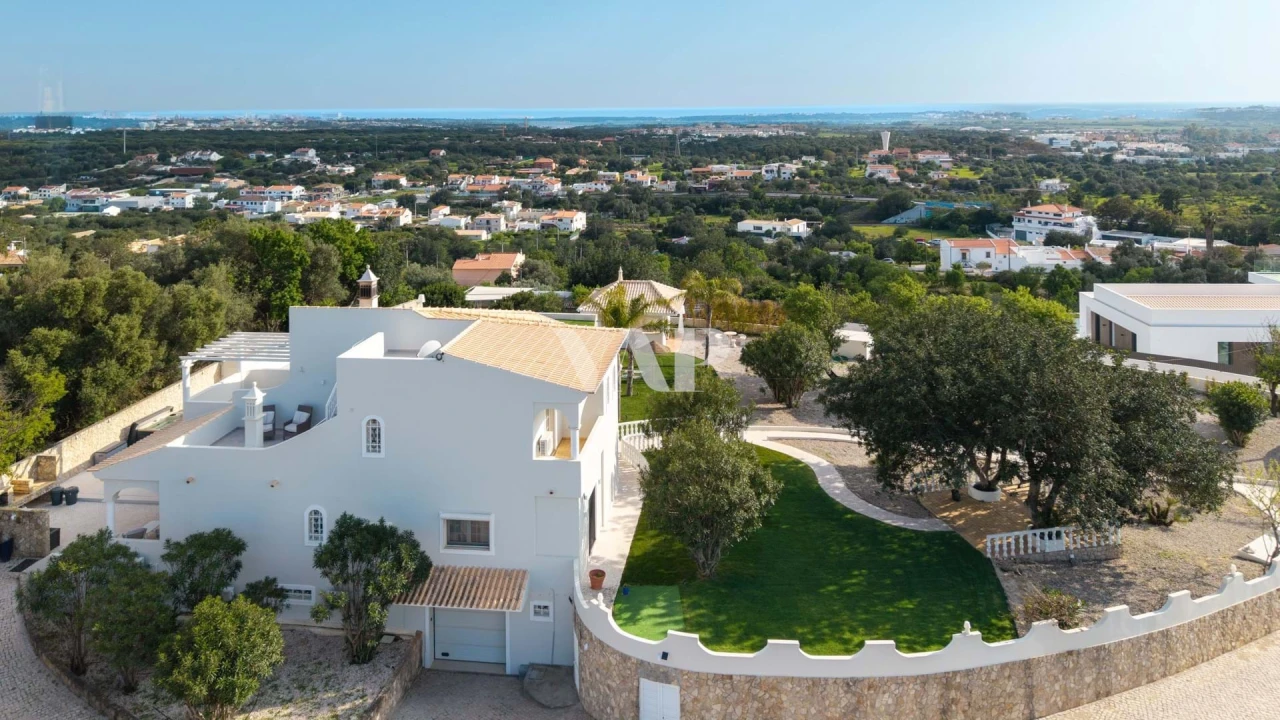 Moradia T5 para Venda em Boliqueime Foto 57