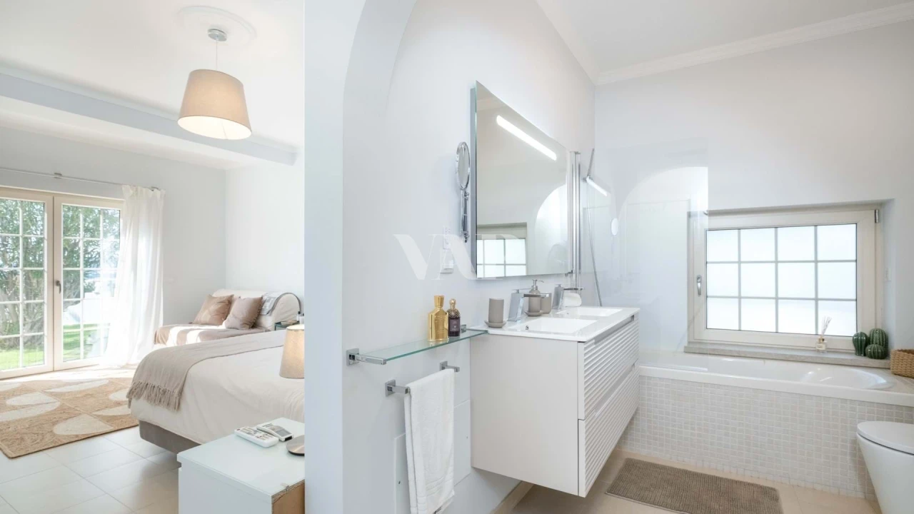 Moradia T5 para Venda em Boliqueime Foto 22