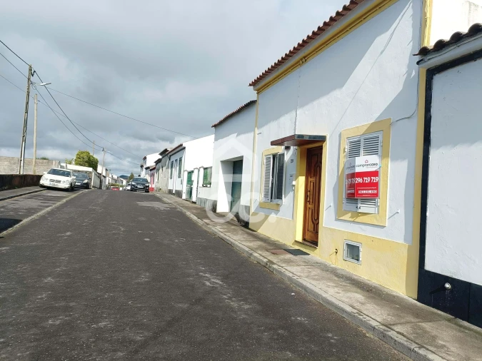 Moradia T3 para Venda em Lagoa (Nossa Senhora do Rosario)