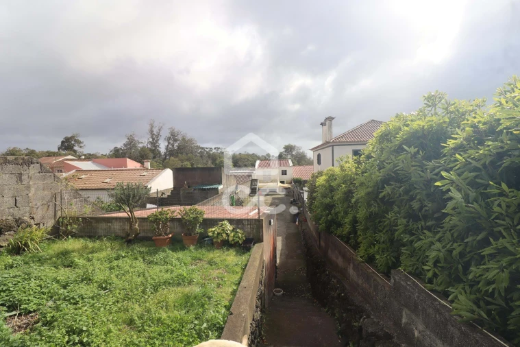 Moradia T3 para Venda em Lagoa (Nossa Senhora do Rosario) Foto 24