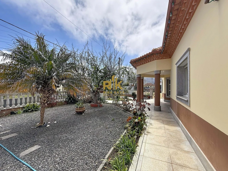 Moradia T5 para Venda em São Jorge Foto 31