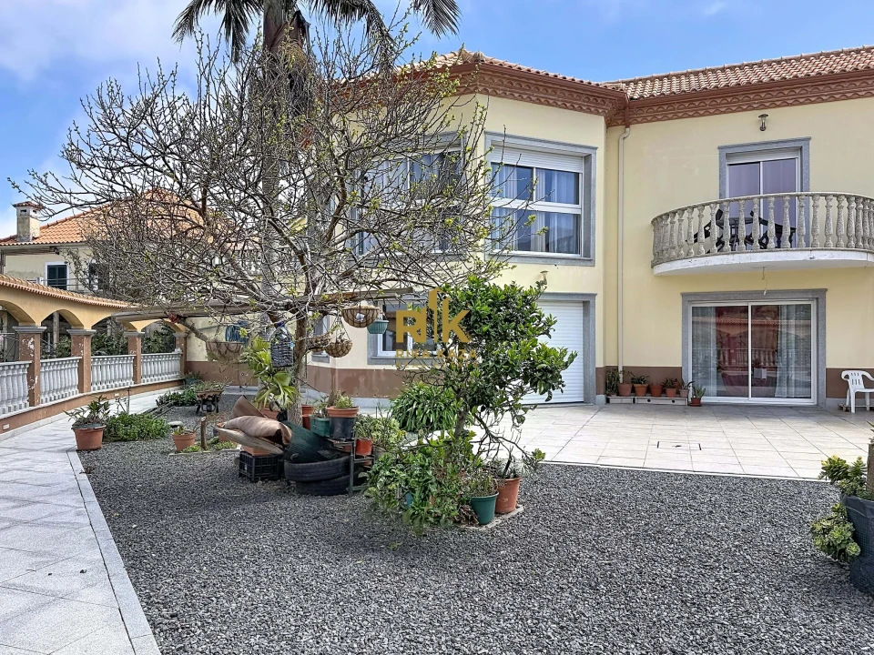 Moradia T5 para Venda em São Jorge Foto 5