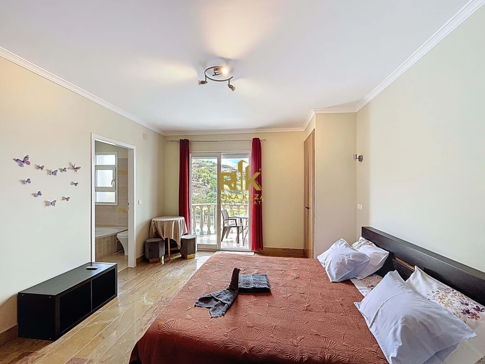 Moradia T5 para Venda em São Jorge Foto 10