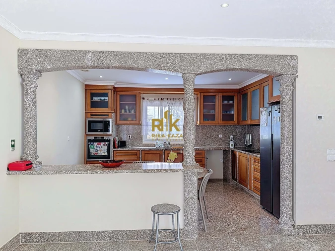 Moradia T5 para Venda em São Jorge Foto 53