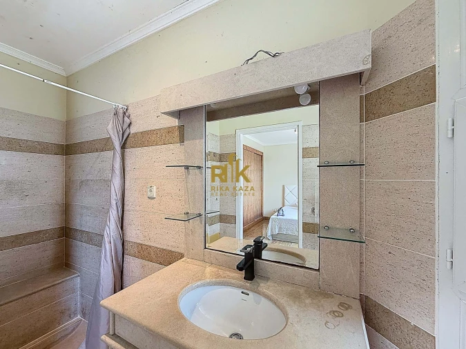 Moradia T5 para Venda em São Jorge Foto 49