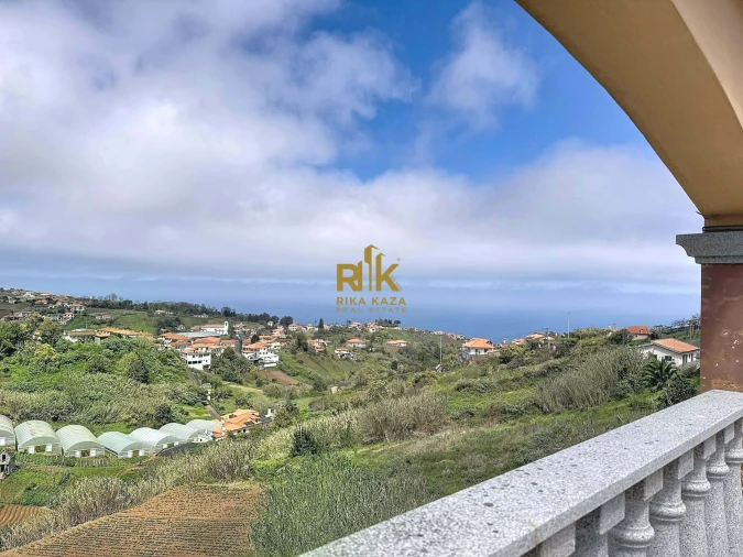 Moradia T5 para Venda em São Jorge Foto 4