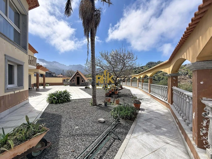 Moradia T5 para Venda em São Jorge Foto 25