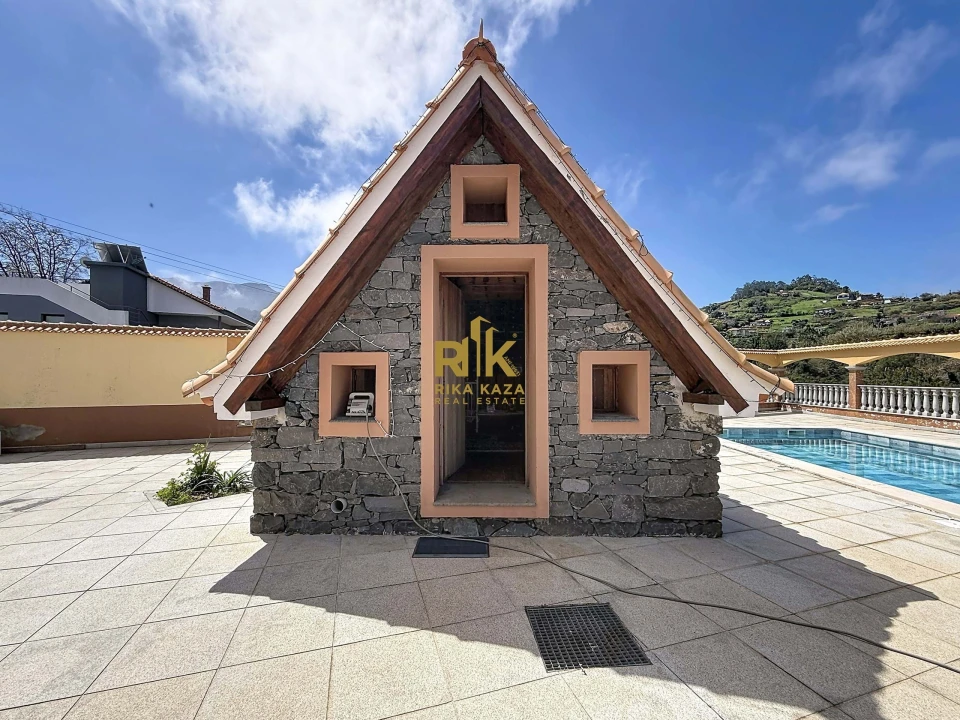 Moradia T5 para Venda em São Jorge Foto 6