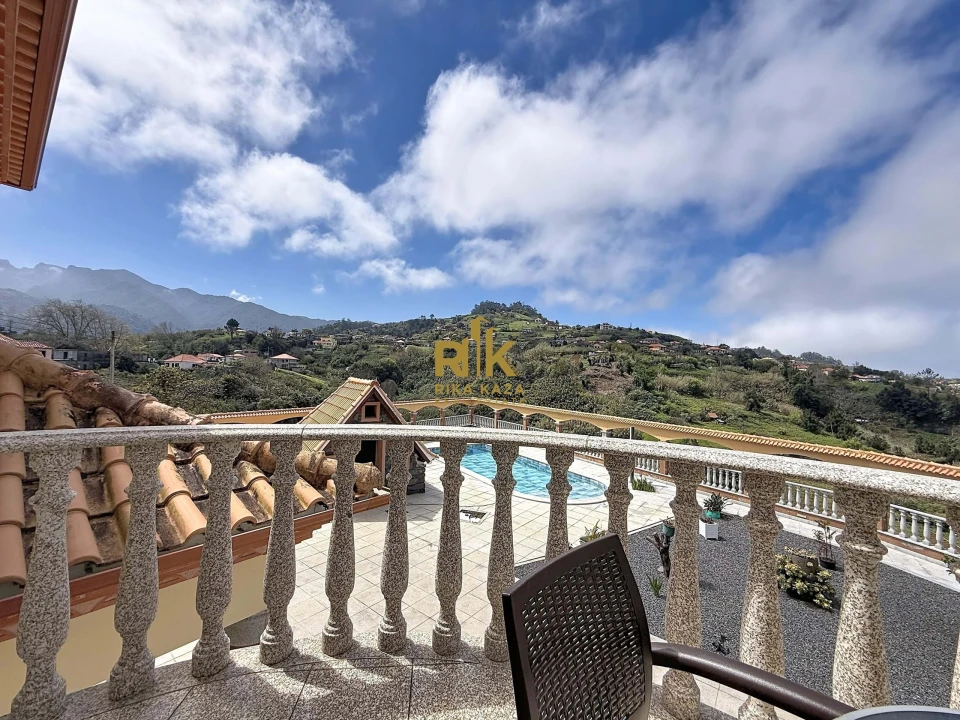 Moradia T5 para Venda em São Jorge Foto 36