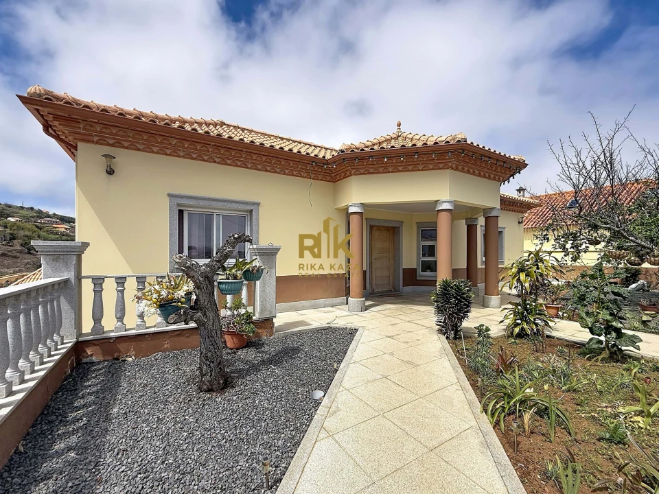 Moradia T5 para Venda em São Jorge Foto 28