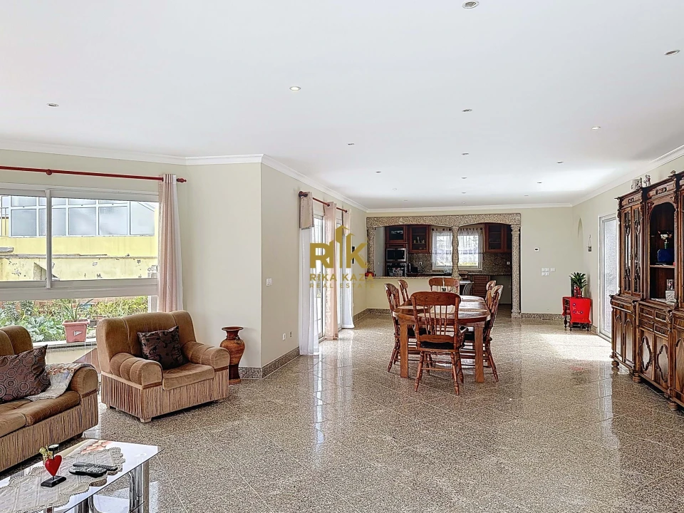 Moradia T5 para Venda em São Jorge Foto 60