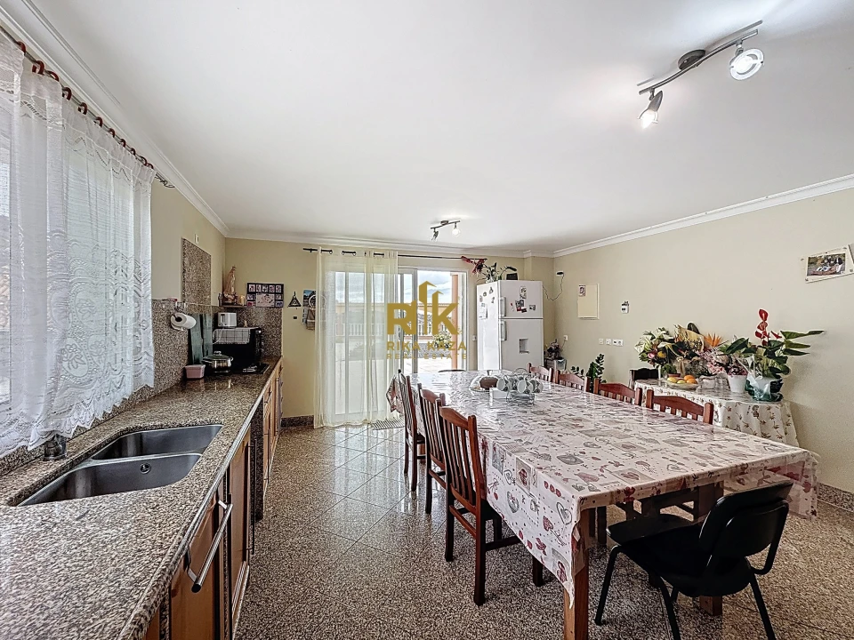 Moradia T5 para Venda em São Jorge Foto 70