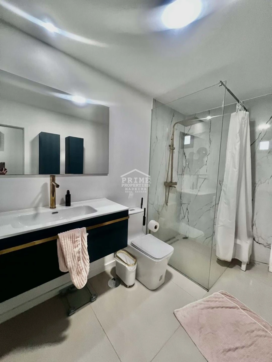 Moradia T2 para Venda em Funchal (São Pedro) Foto 9