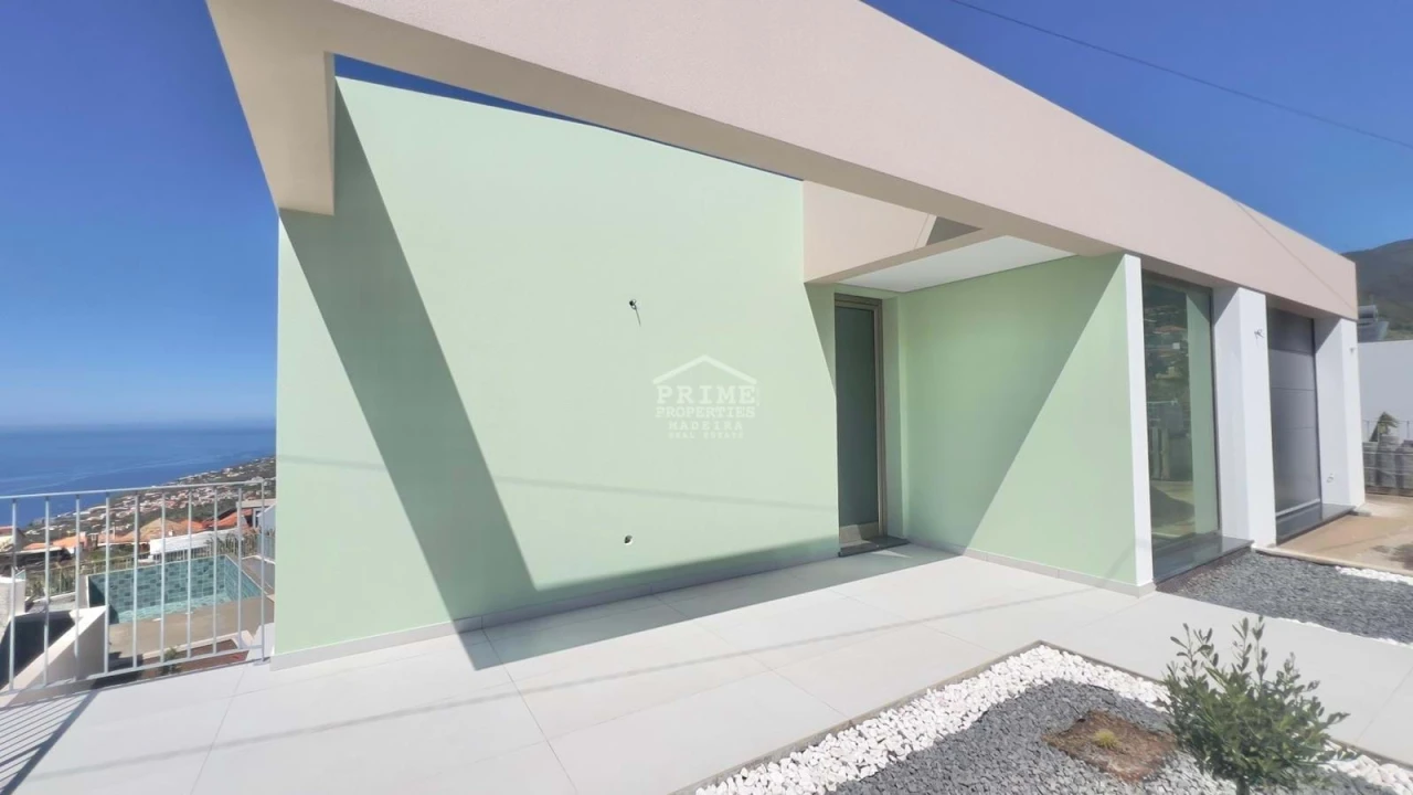 Moradia T2 para Venda em Arco da Calheta Foto 40