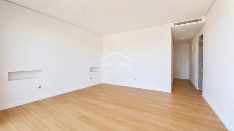 Moradia T2 para Venda em Arco da Calheta