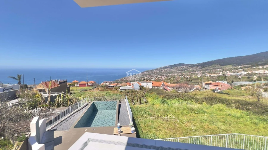 Moradia T2 para Venda em Arco da Calheta Foto 34