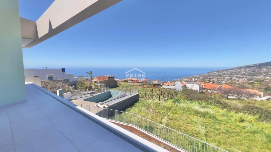 Moradia T2 para Venda em Arco da Calheta Foto 38