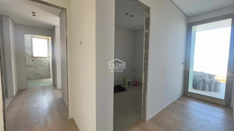 Moradia T2 para Venda em Arco da Calheta Foto 18